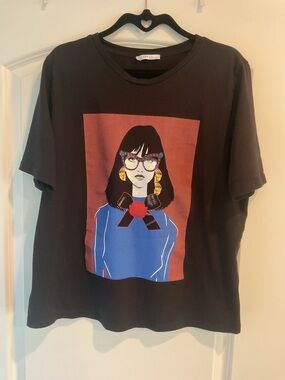 Zara Black Graphic Short Sleeve Tee with Multicolor Illustration